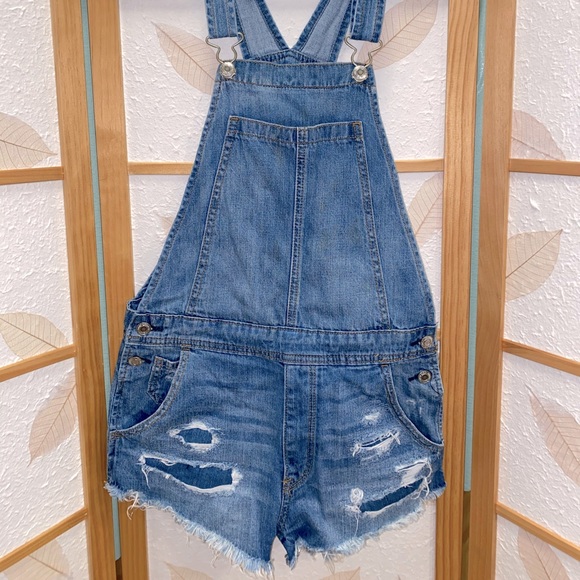 Denim overall shorts - Picture 1 of 2
